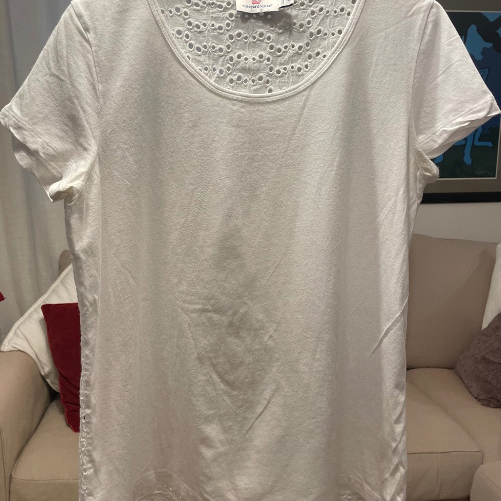 Vineyard Vines Women’s White Eyelet Top Medium Pima Cotton Short Sleeve Popover